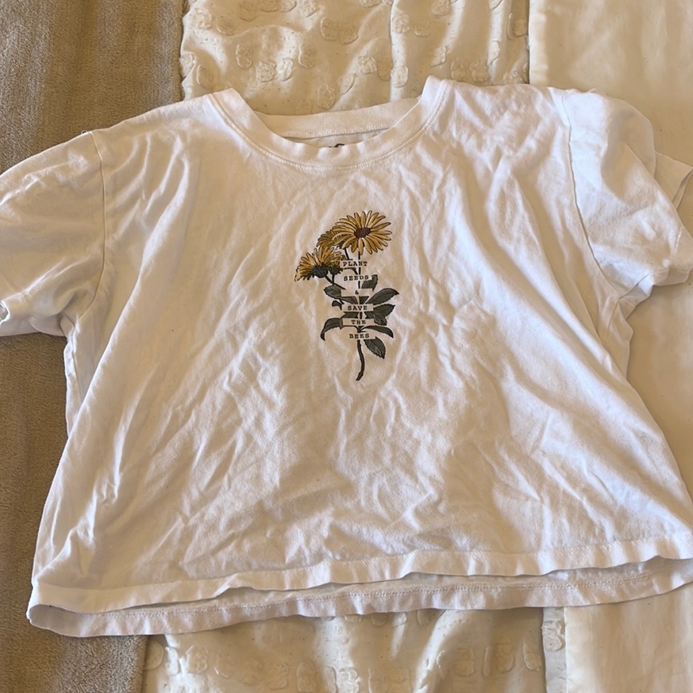 Hollister women’s crop top.